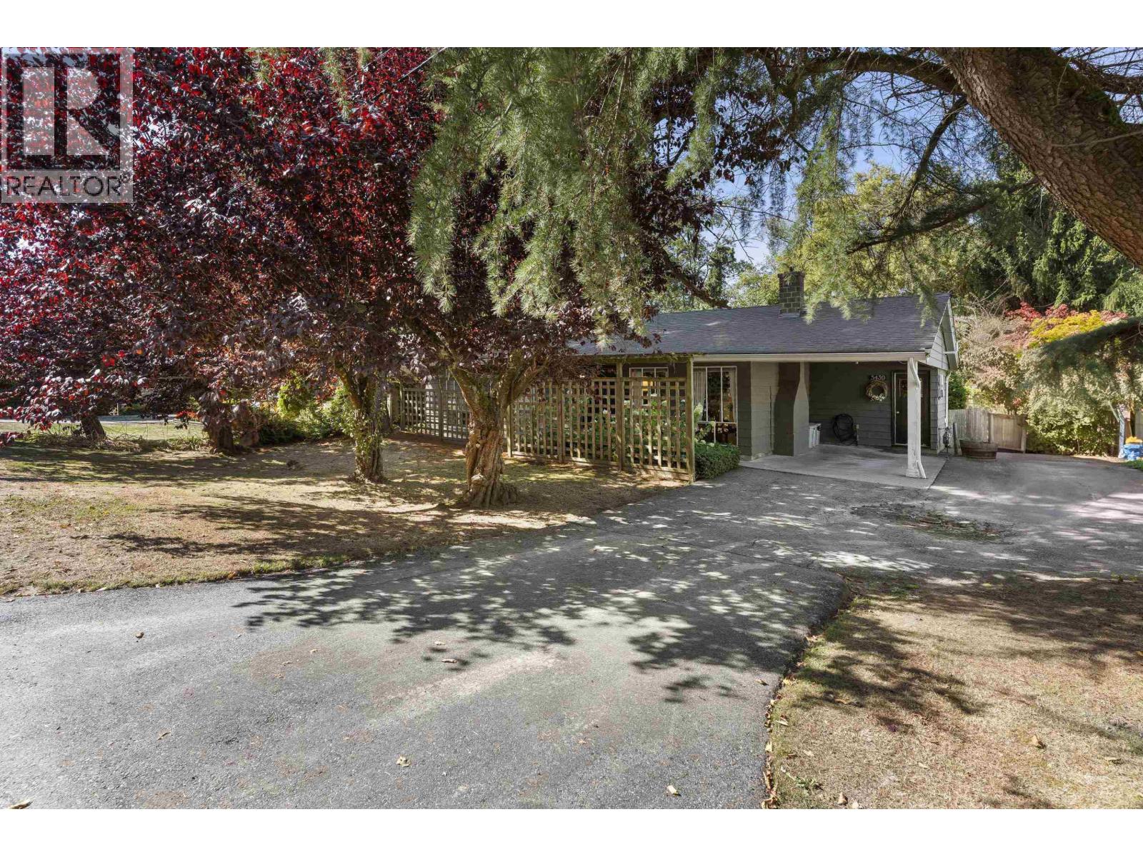 5439 River Road Property Photo 1