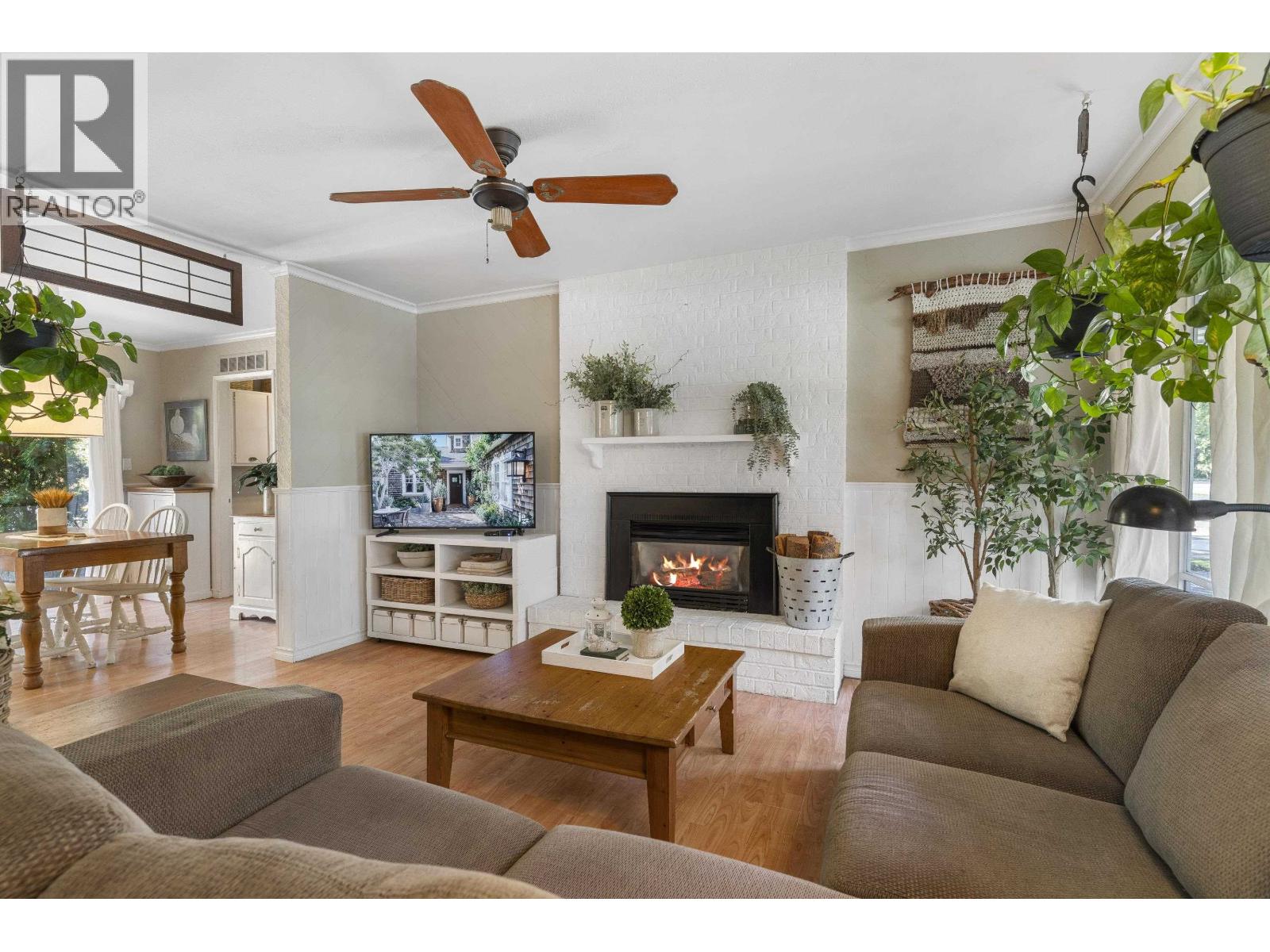 5439 River Road Property Photo 8