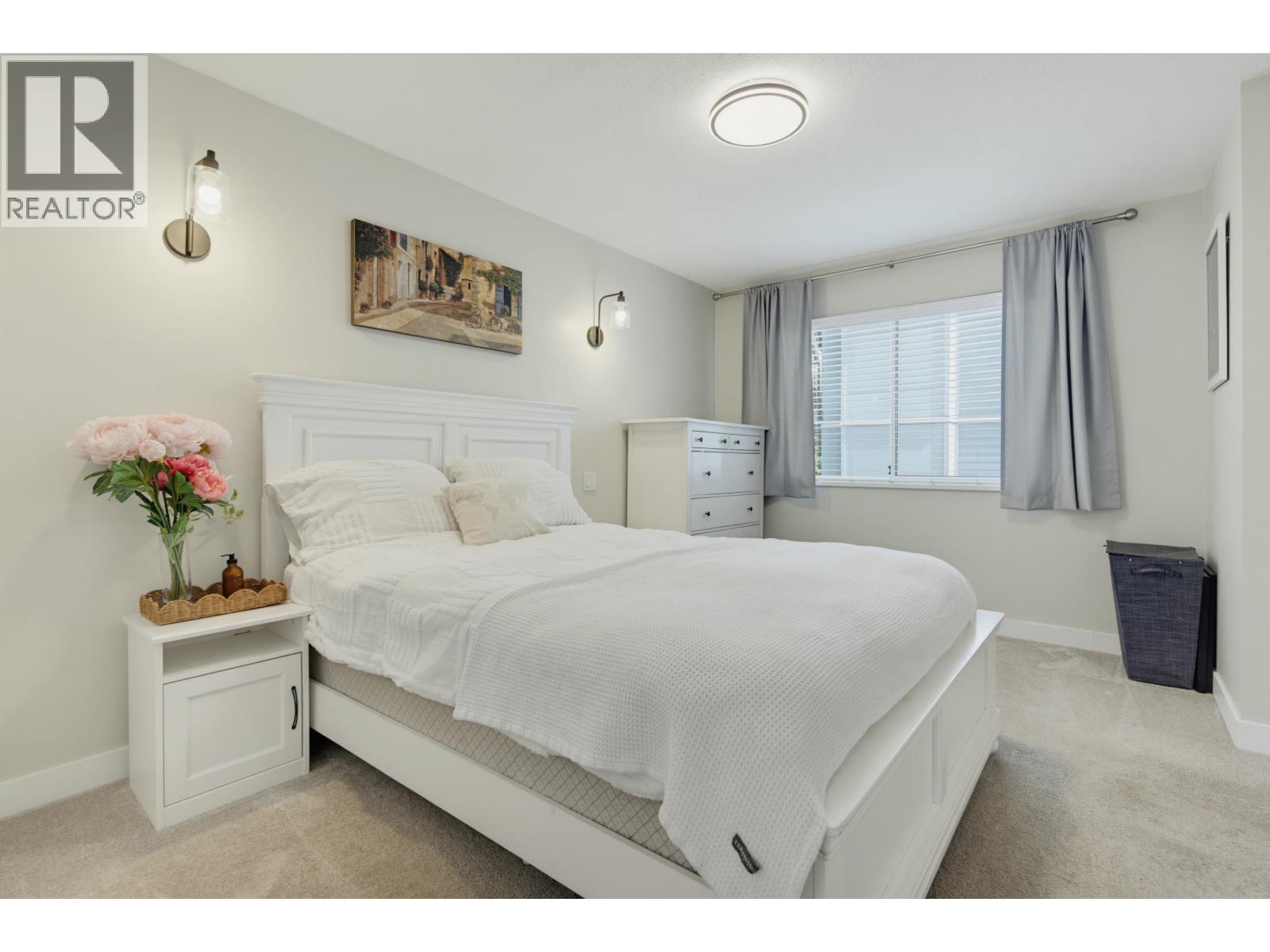 4 4890 48 Avenue Property Photo 16
