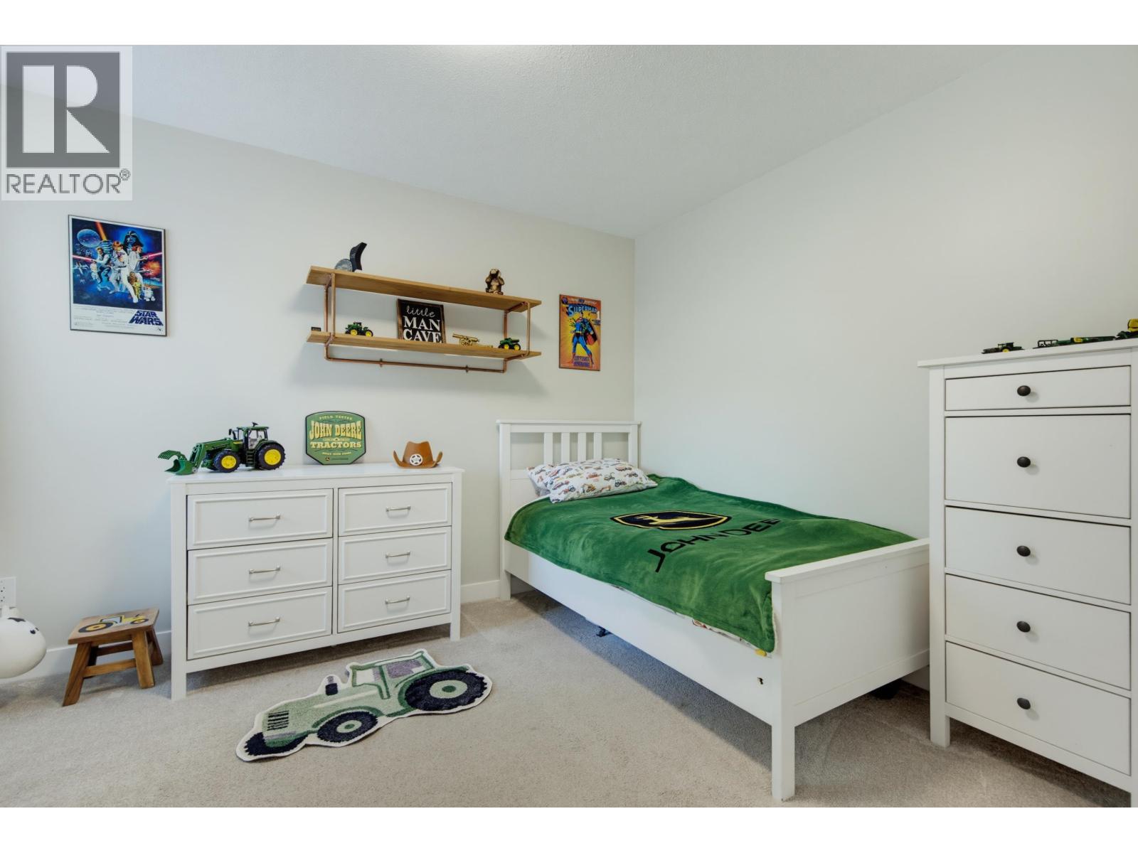 4 4890 48 Avenue Property Photo 19