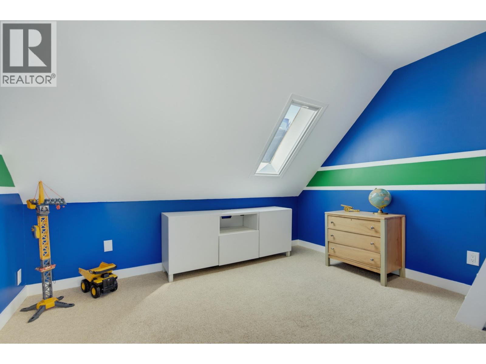 4 4890 48 Avenue Property Photo 21