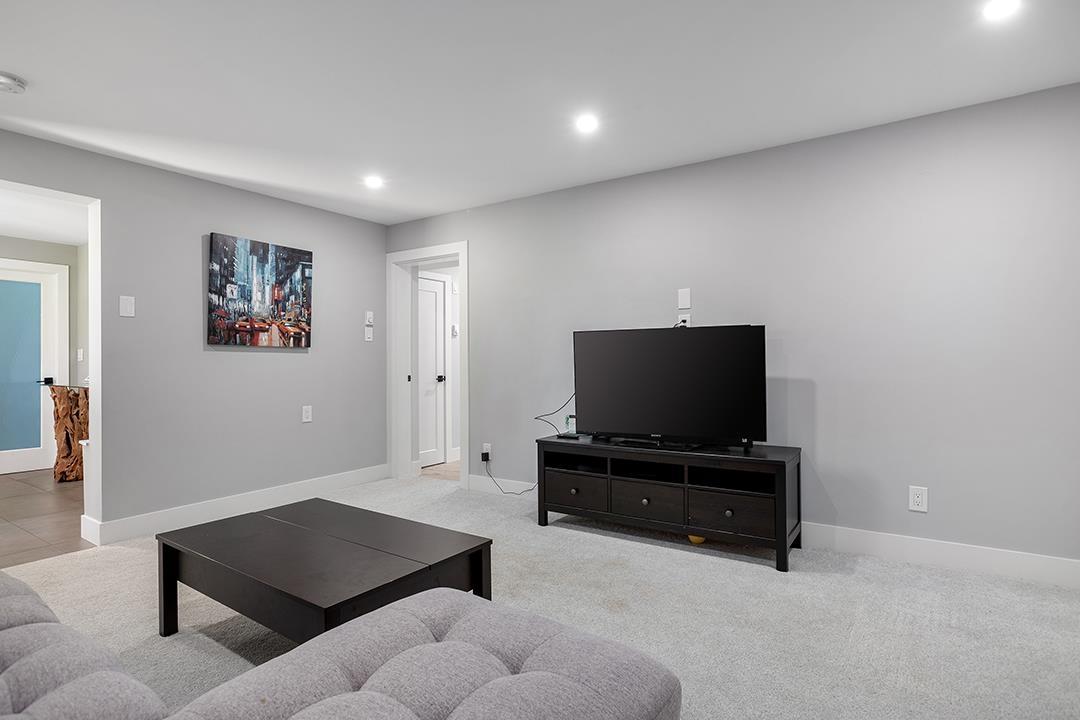 10641 Westside Drive Property Photo 19