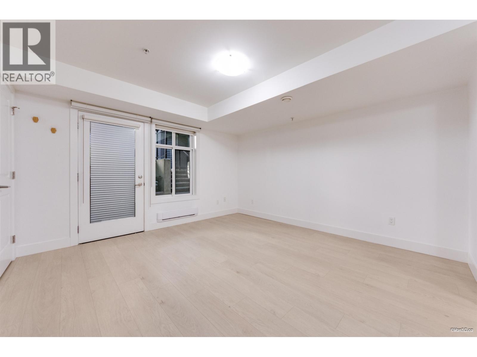 5835 Wales Street Property Photo 25
