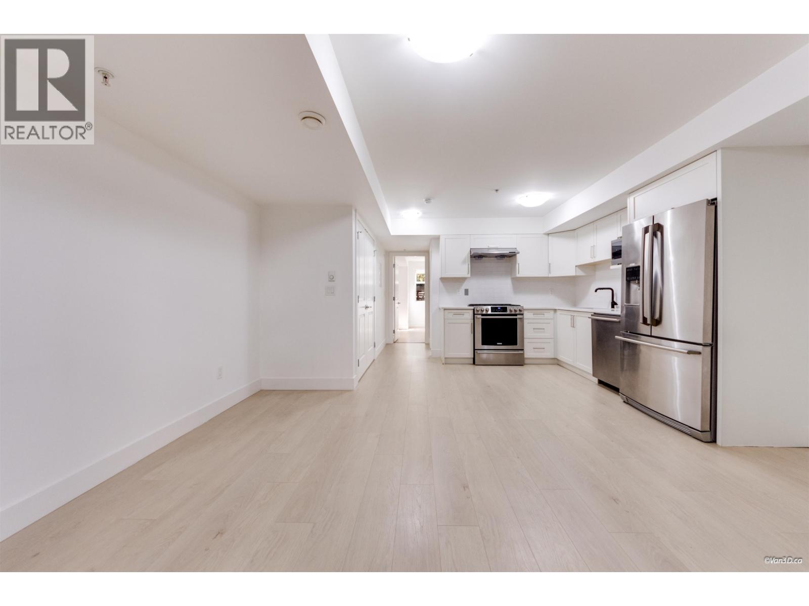 5835 Wales Street Property Photo 27