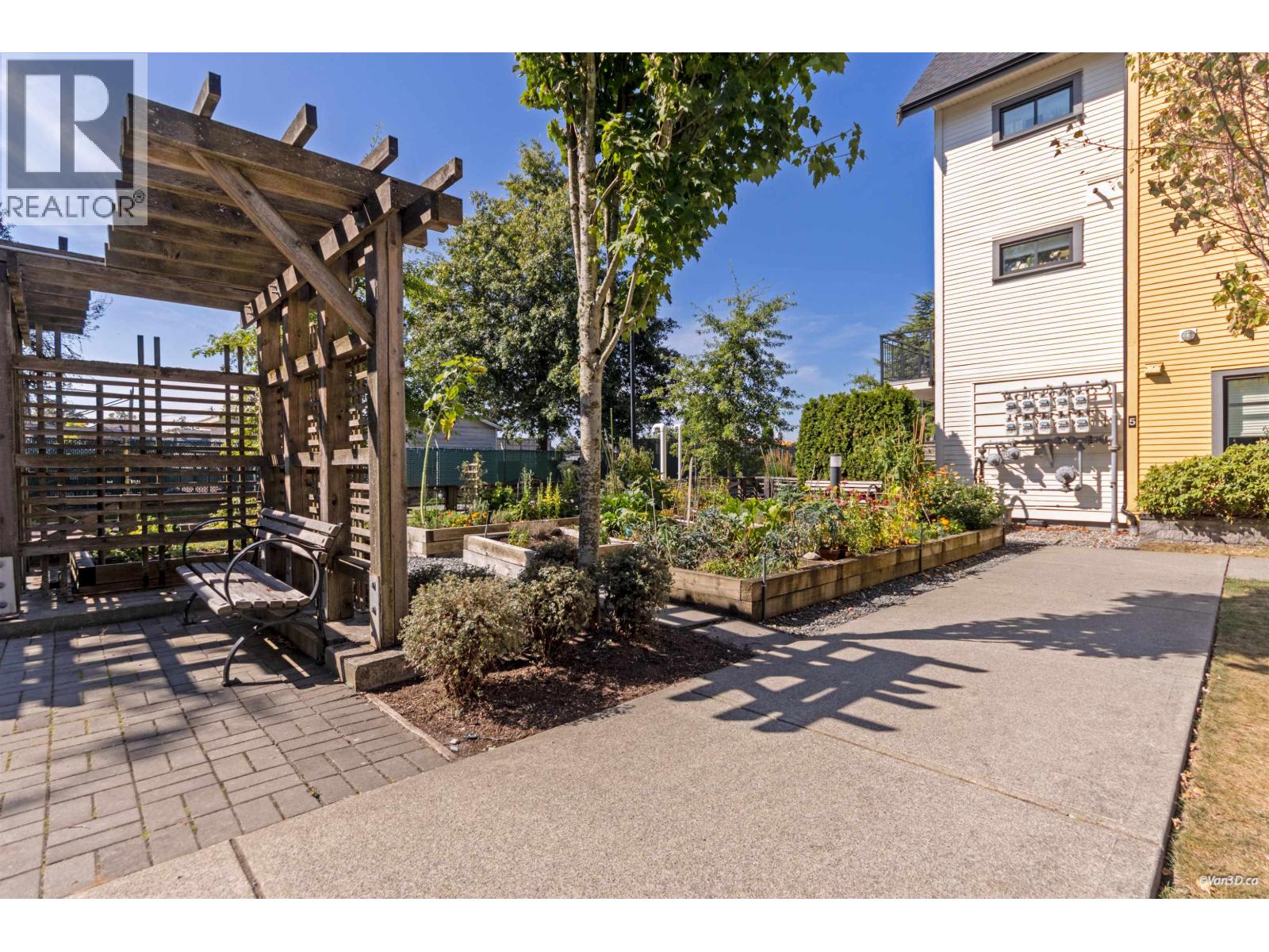 5835 Wales Street Property Photo 34
