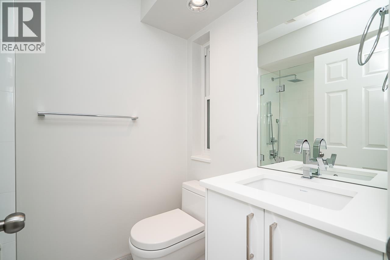 2308 W 14th Avenue Property Photo 19