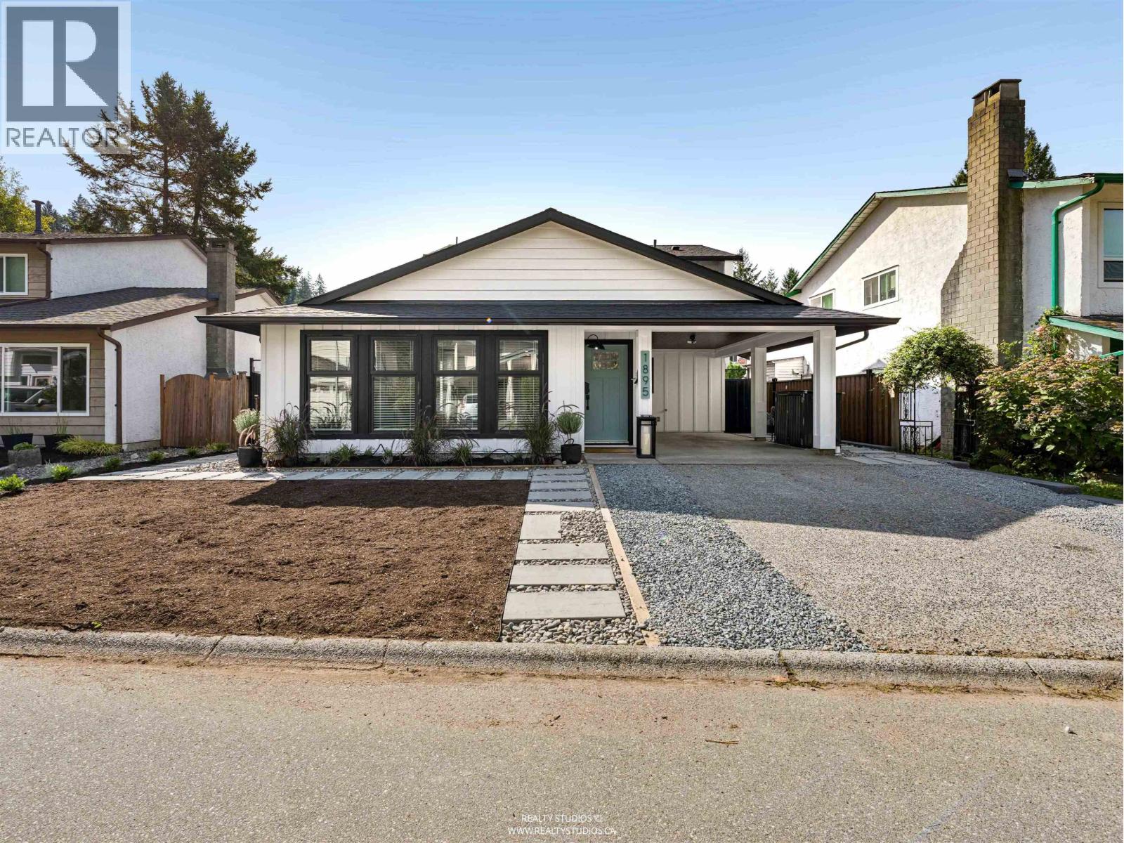 1895 Bow Drive Property Photo 1