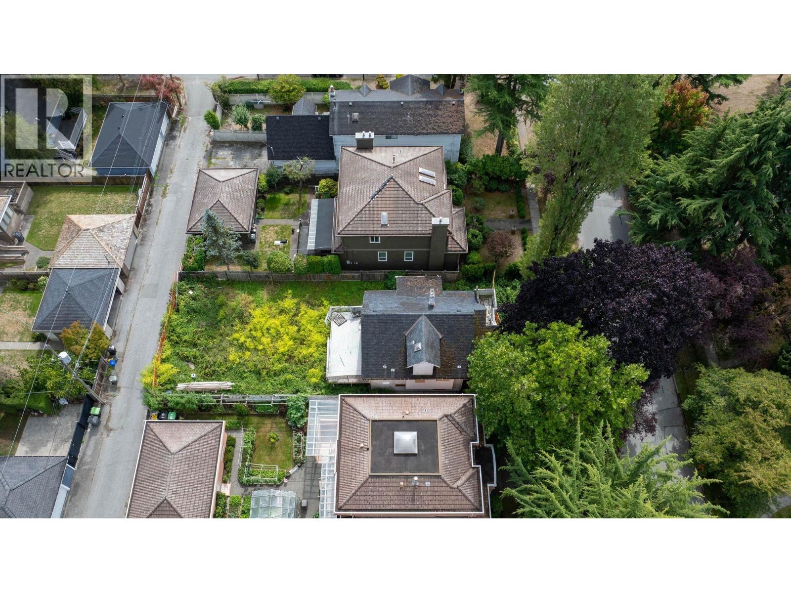 6568 Cypress Street Property Photo 4