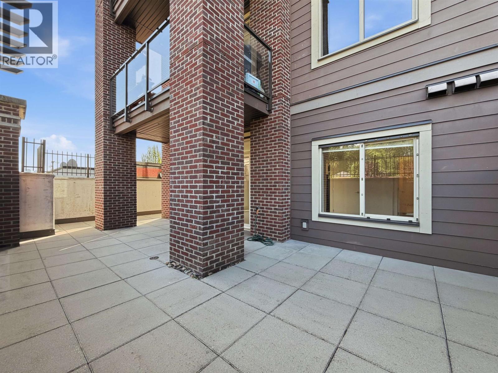 204 1273 Marine Drive Property Photo 12