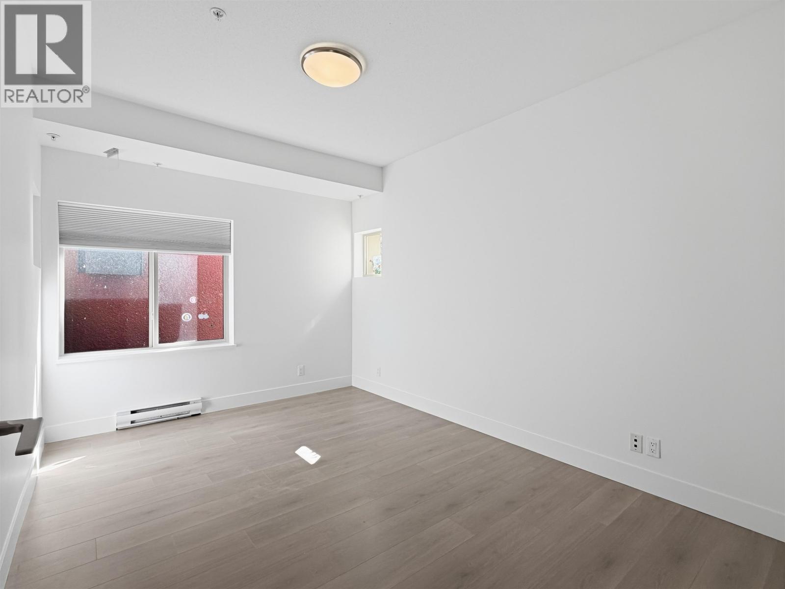 204 1273 Marine Drive Property Photo 19