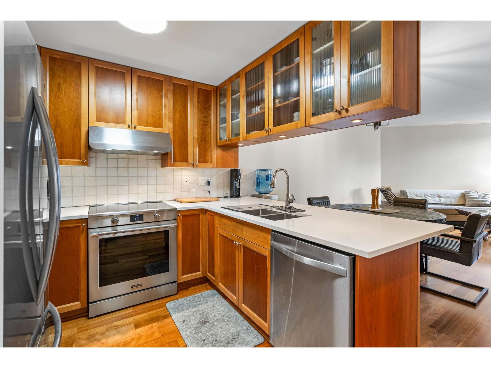 307 15350 16a Avenue Avenue Property Photo 13