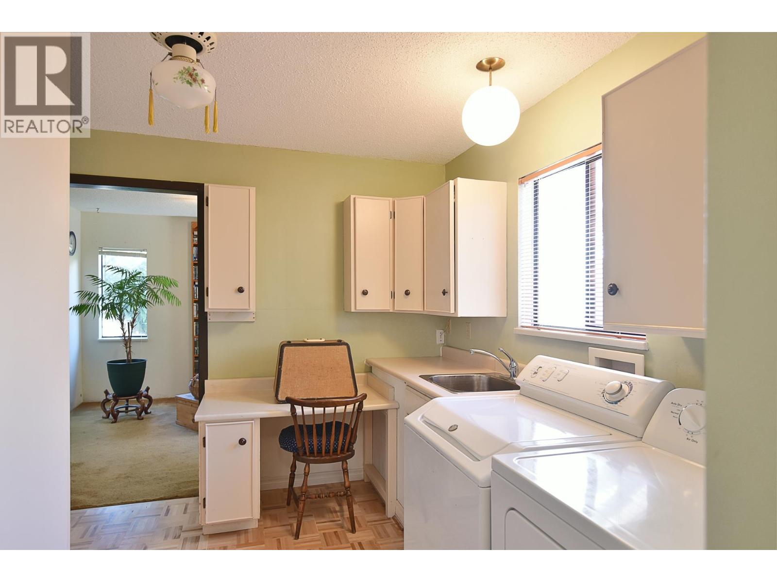 5749 Surf Circle Property Photo 6