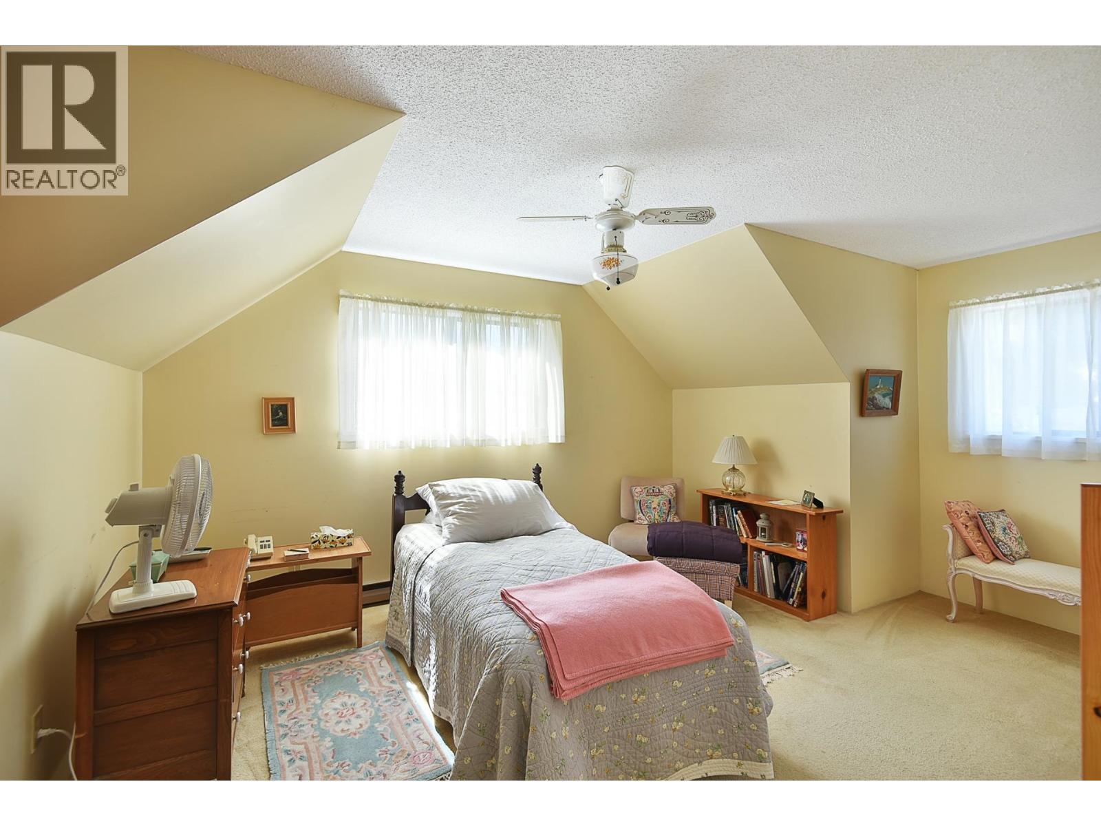 5749 Surf Circle Property Photo 13