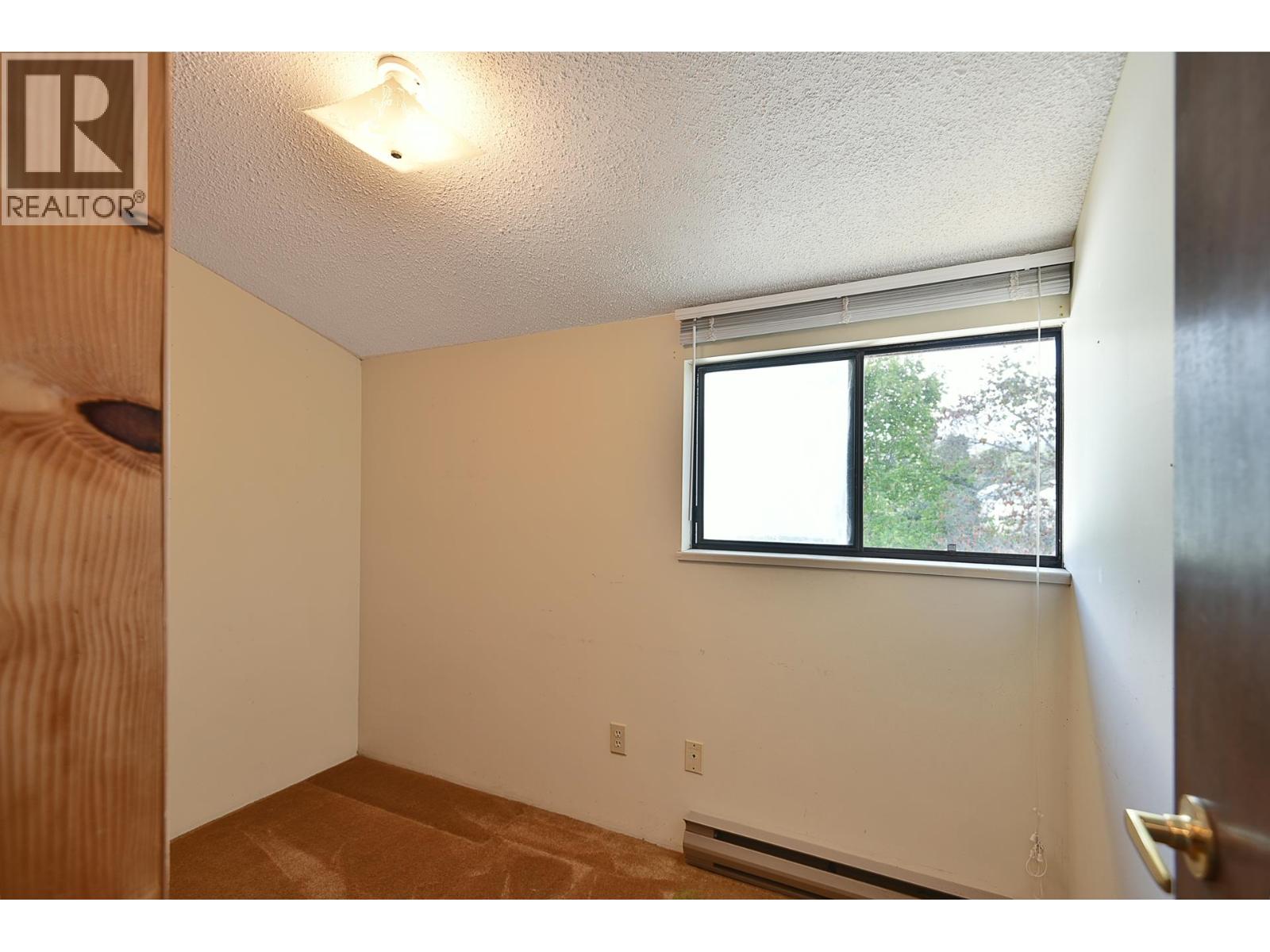 5749 Surf Circle Property Photo 17