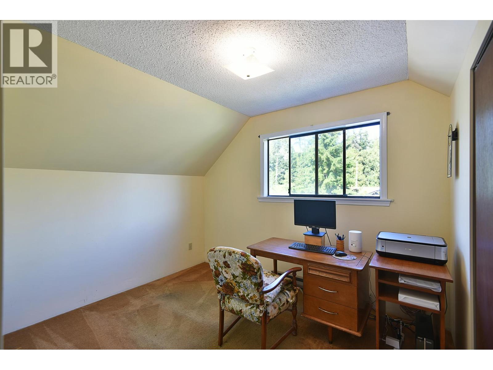 5749 Surf Circle Property Photo 18