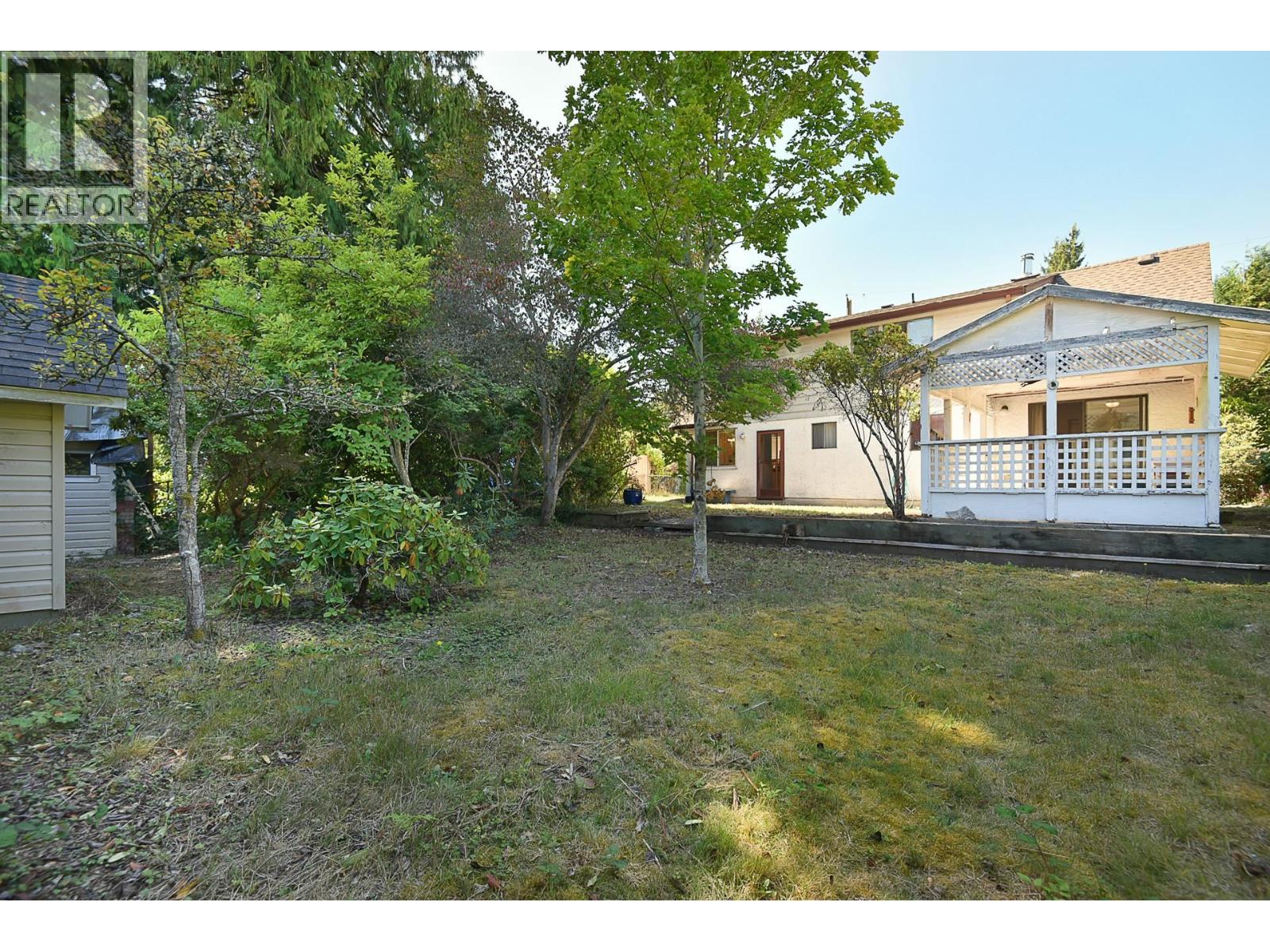 5749 Surf Circle Property Photo 22
