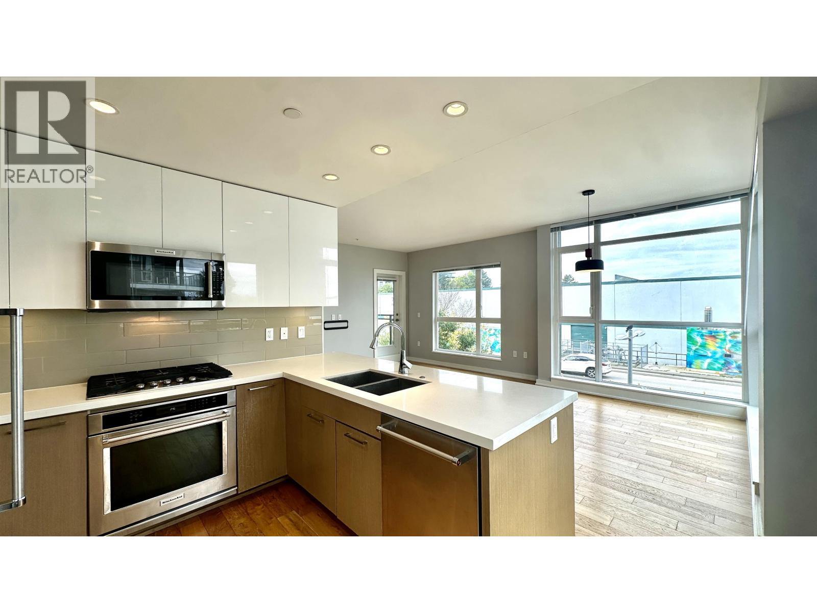 208 5311 Cedarbridge Way Property Photo 11