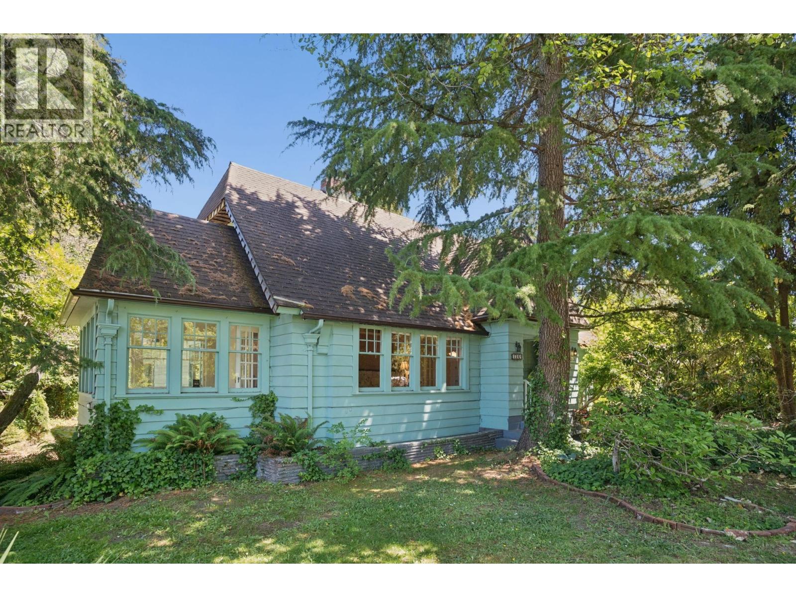 1844 Acadia Road Property Photo 1