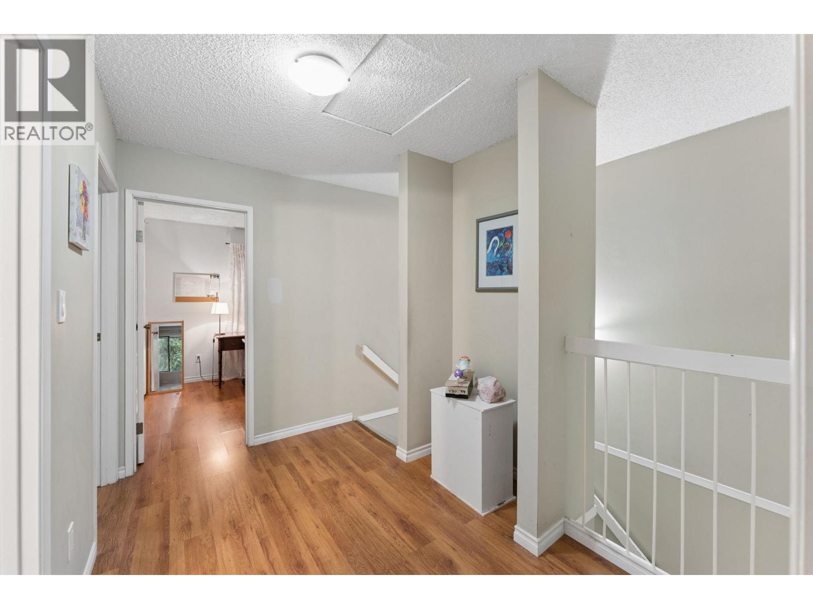 834 Hendecourt Road Property Photo 12