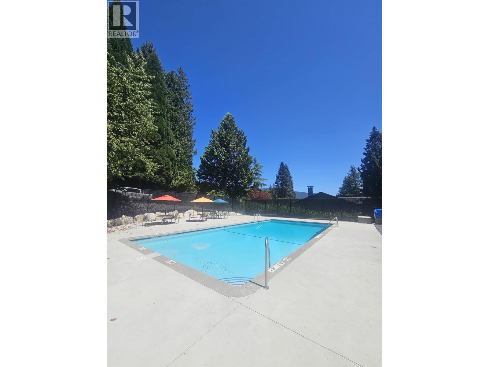 834 Hendecourt Road Property Photo 24