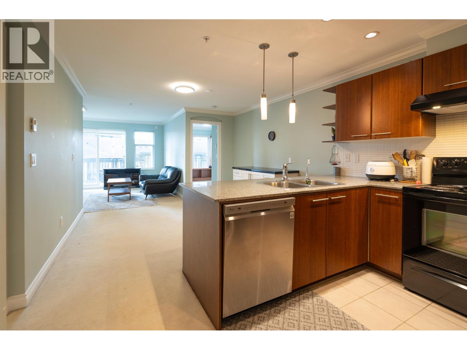 303 4799 BRENTWOOD DRIVE Property Photo 1