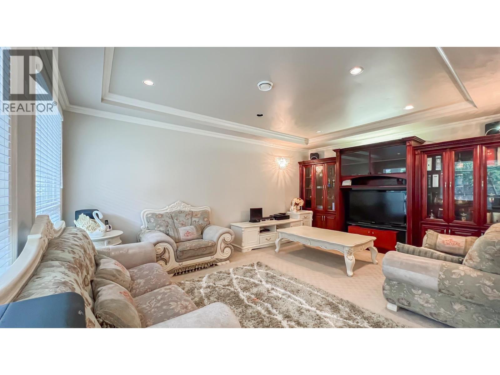 6571 Chatsworth Road Property Photo 7