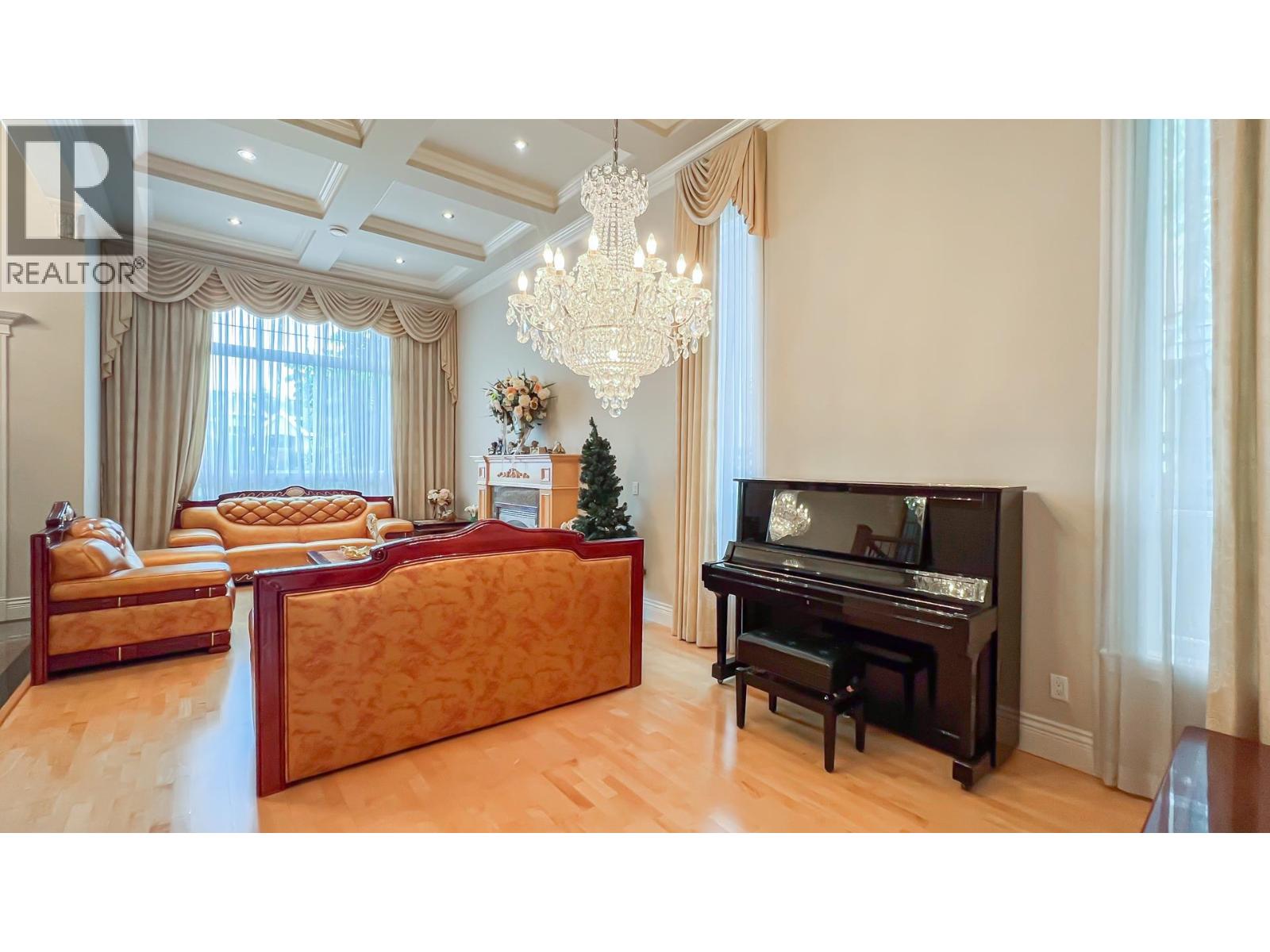 6571 Chatsworth Road Property Photo 8