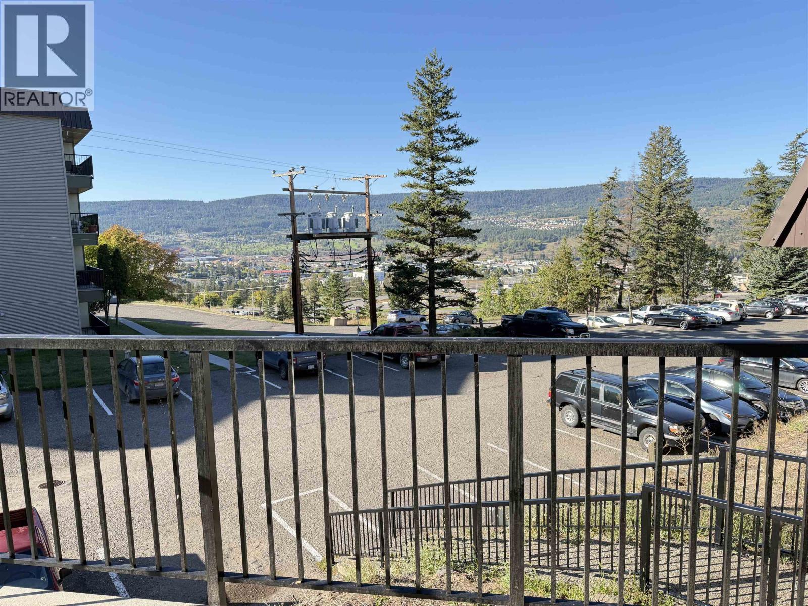 318 282 N BROADWAY AVENUE Property Photo 1