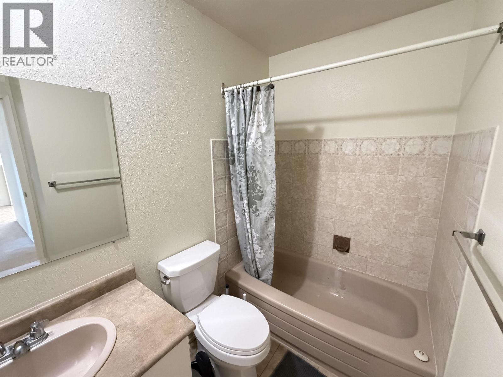 318 282 N Broadway Avenue Property Photo 10