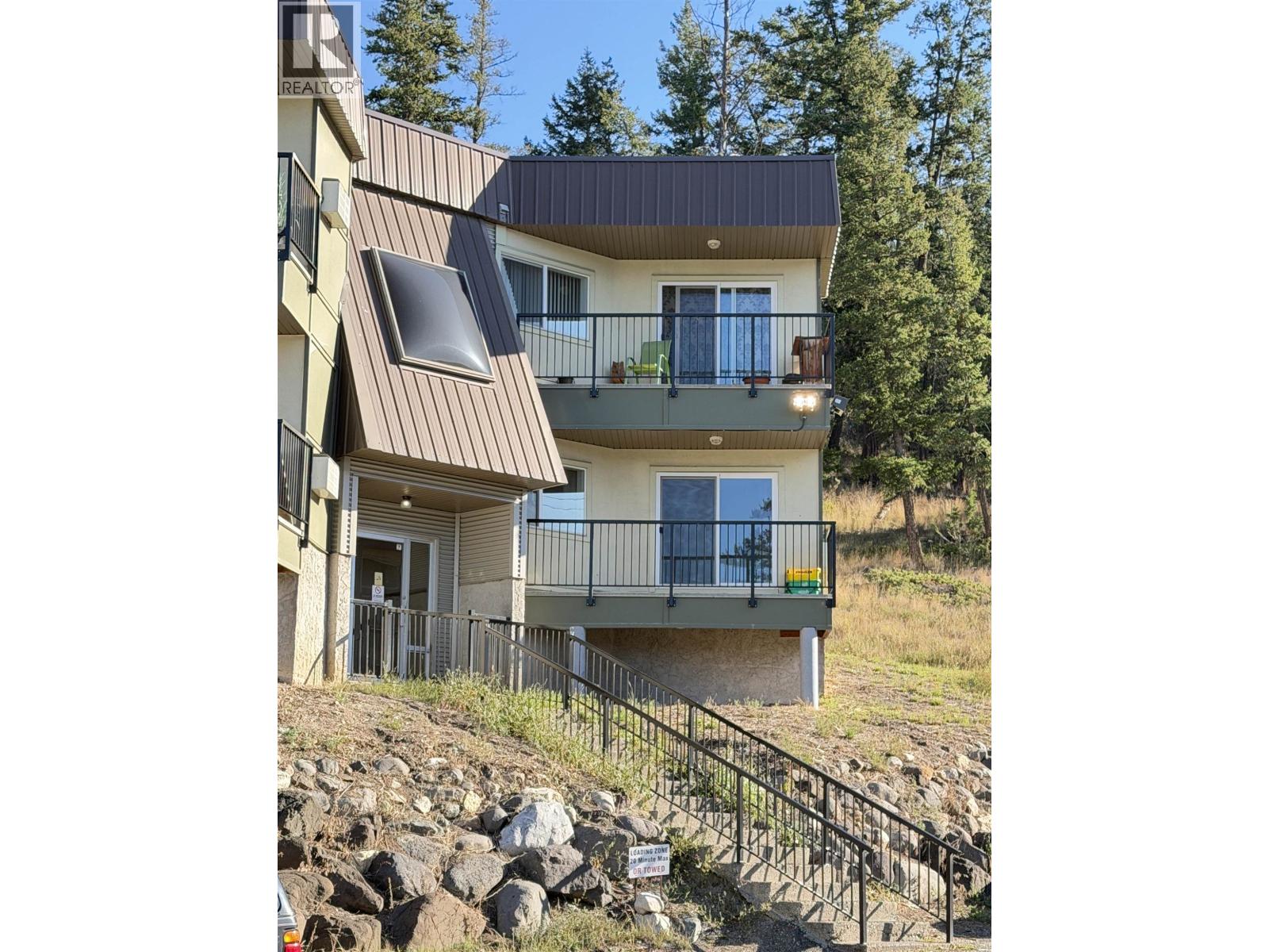 318 282 N Broadway Avenue Property Photo 12
