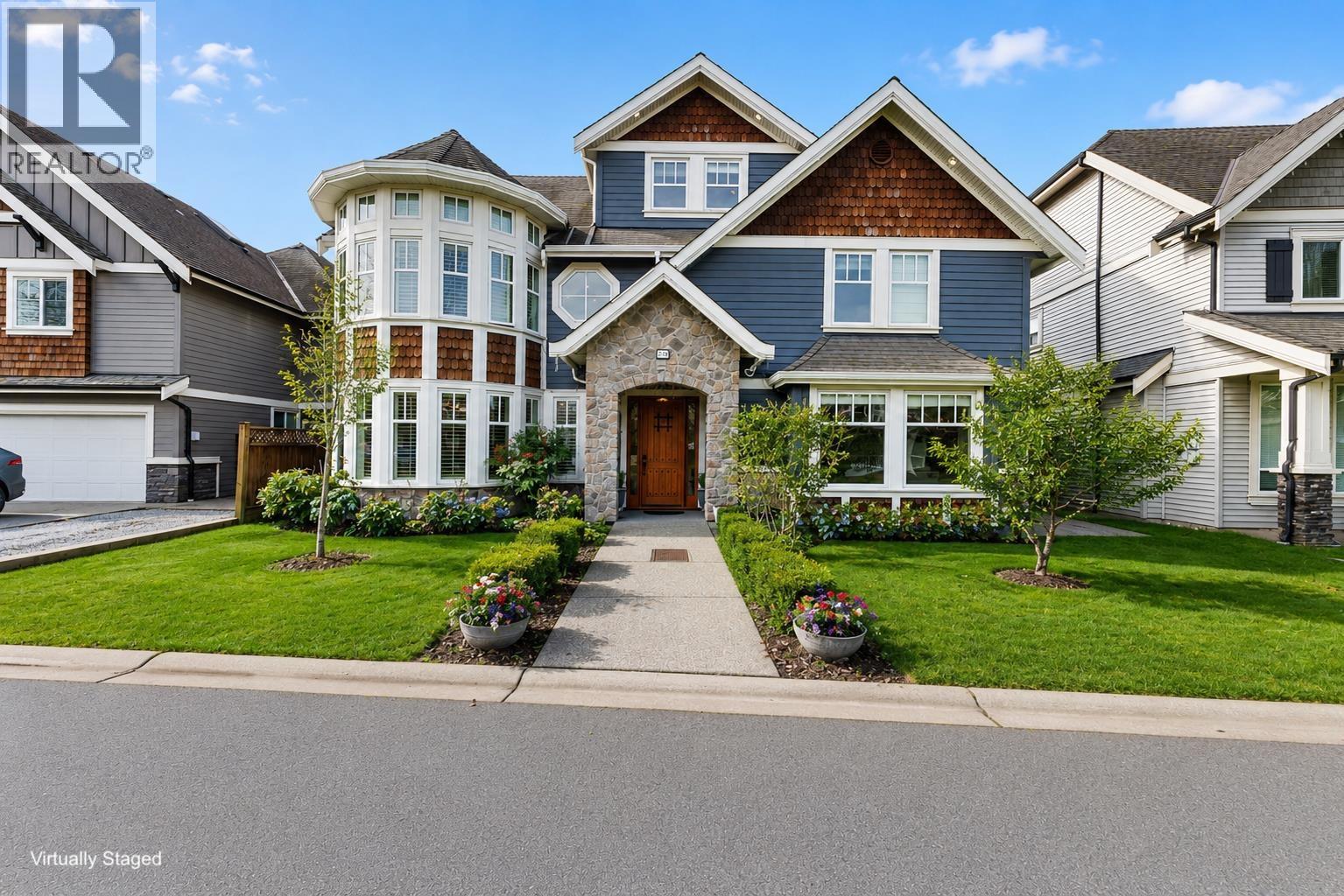 5229 LYNN PLACE