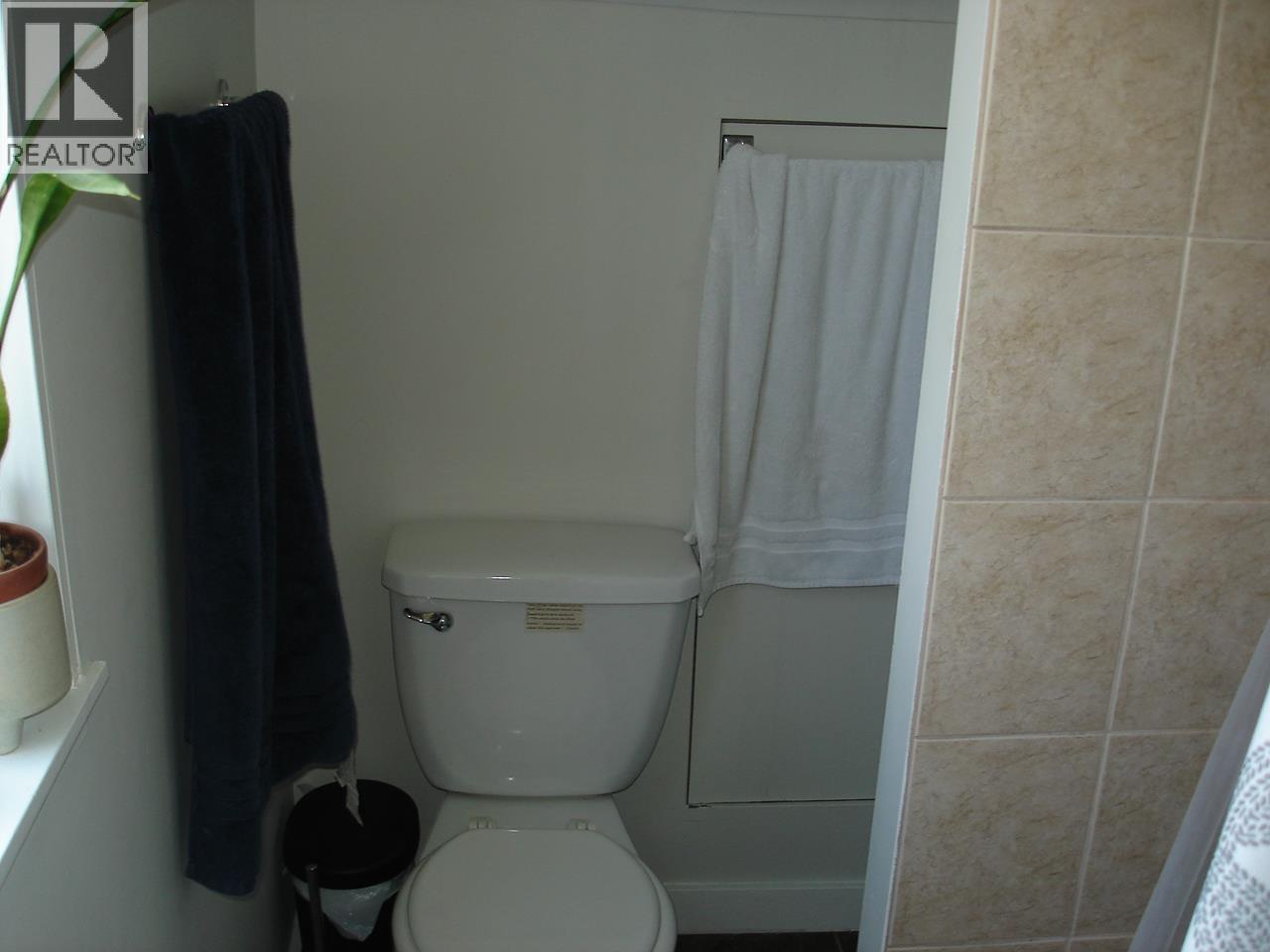 1745 Graveley Street Property Photo 10