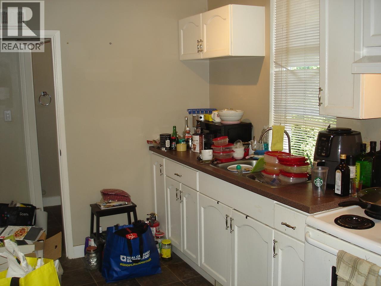 1745 Graveley Street Property Photo 12