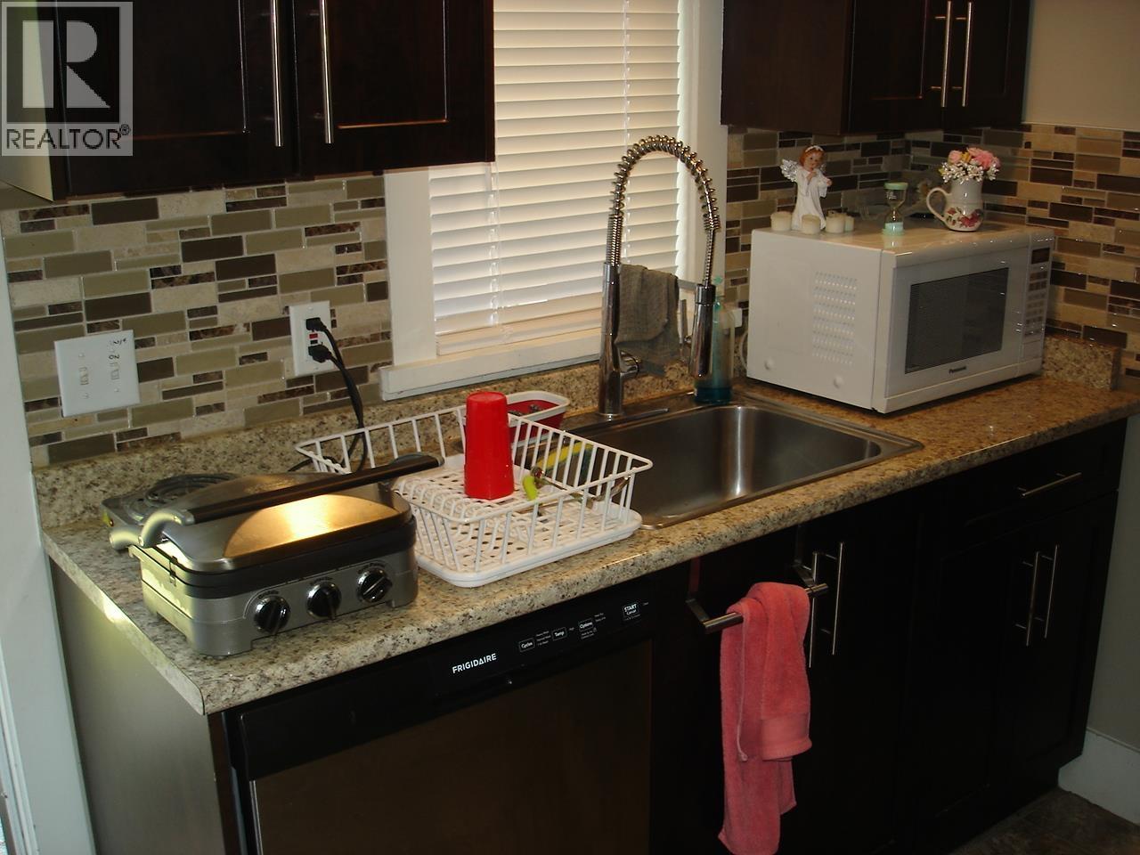 1745 Graveley Street Property Photo 19