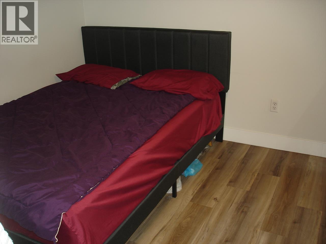 1745 Graveley Street Property Photo 33