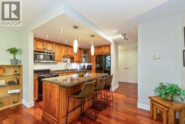 511 1350 View Crescent Property Photo 1