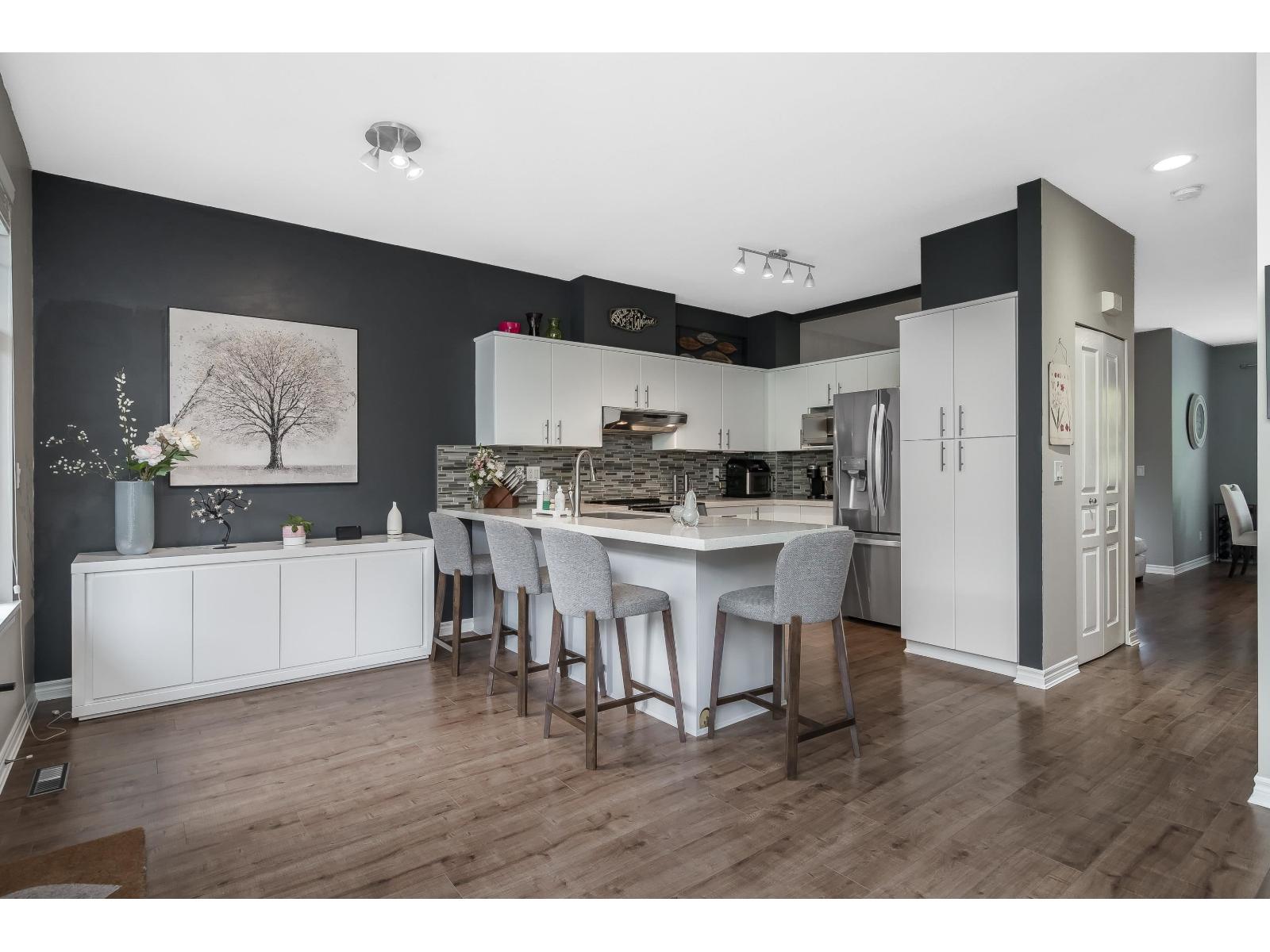 55 6050 166 Street Property Photo 13