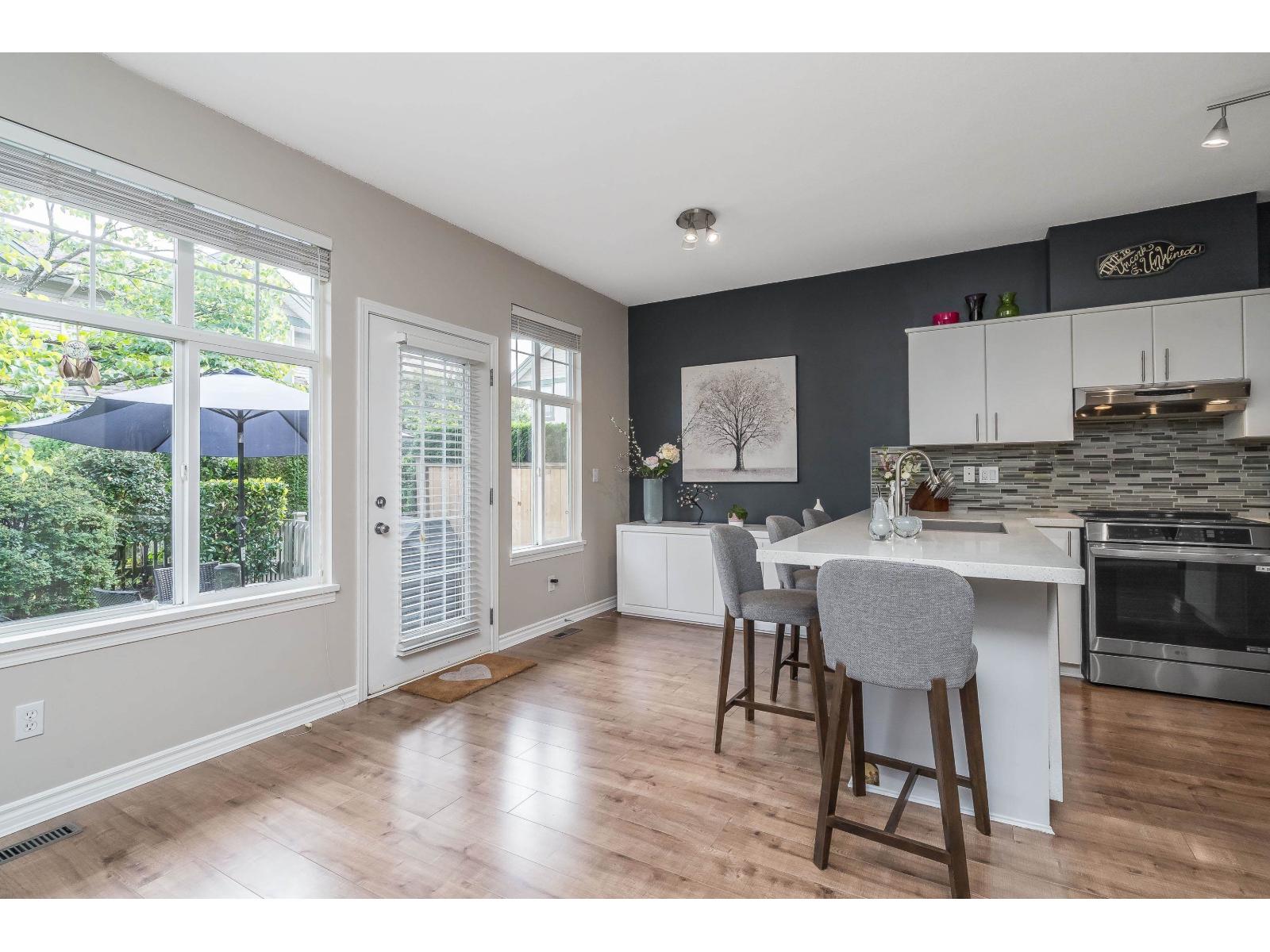 55 6050 166 Street Property Photo 16