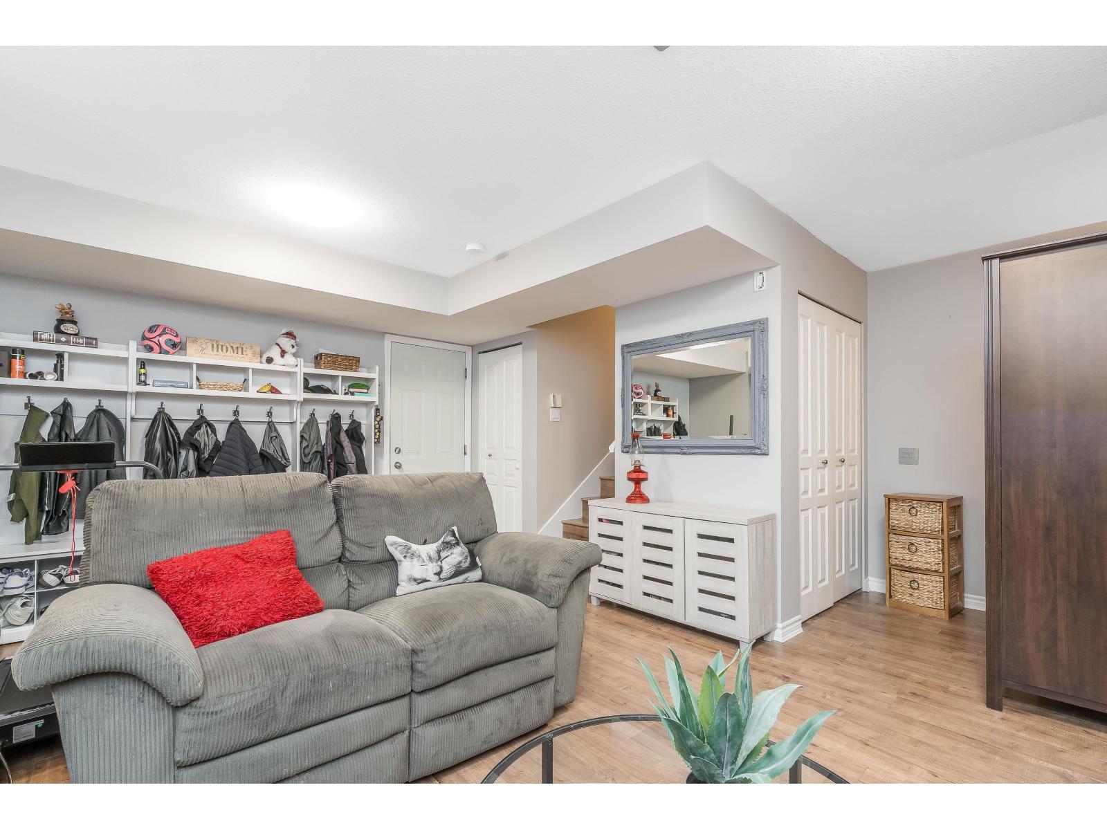 55 6050 166 Street Property Photo 32
