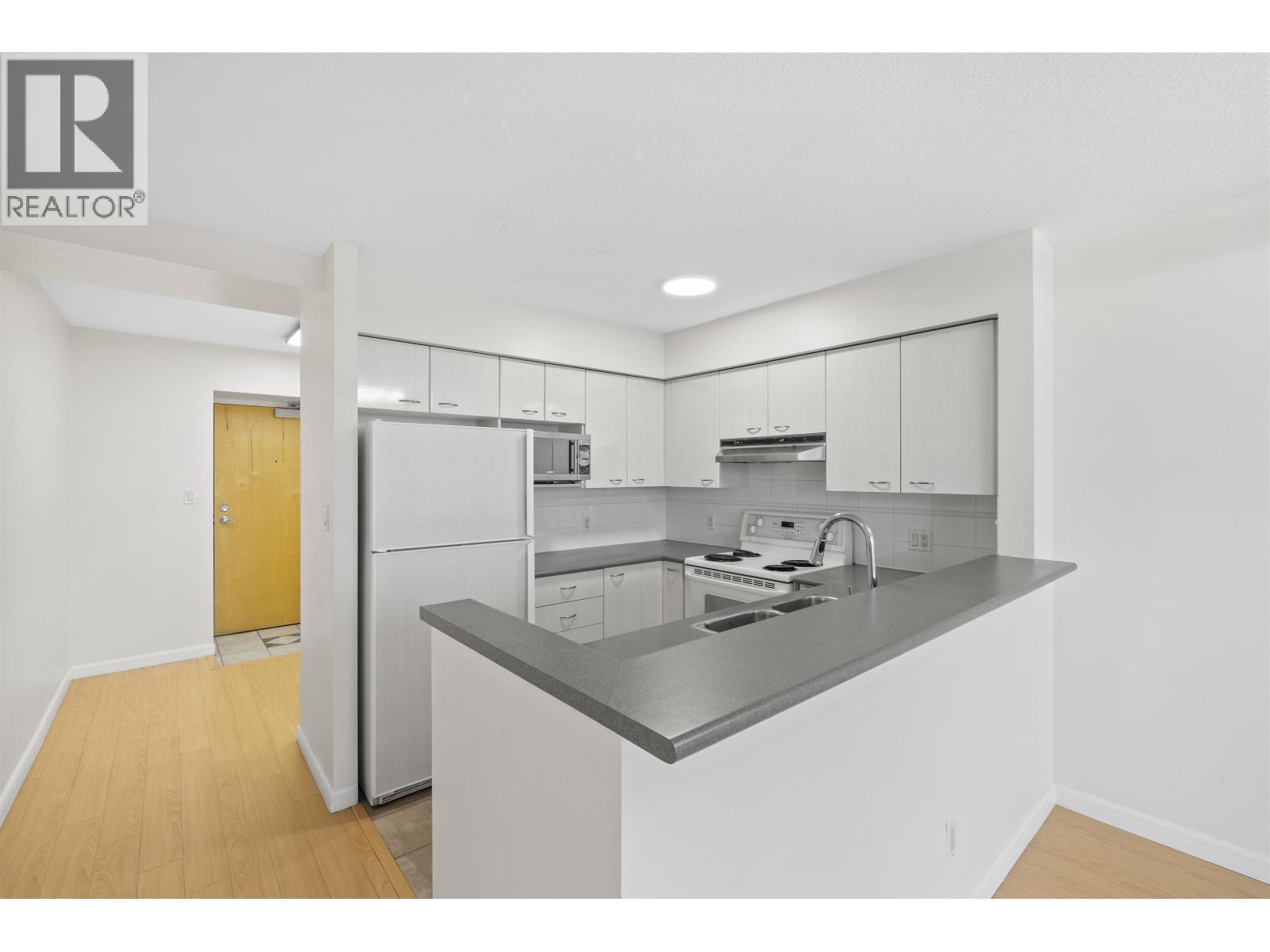 1503 6088 Willingdon Avenue Property Photo 14