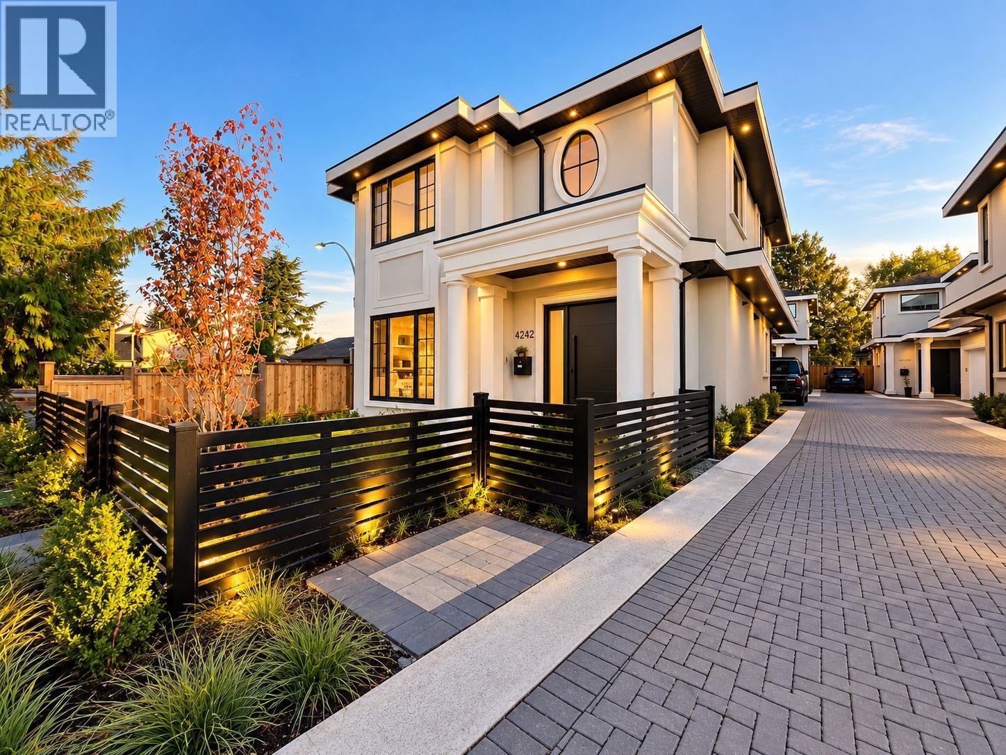 4242 WILLIAMS ROAD