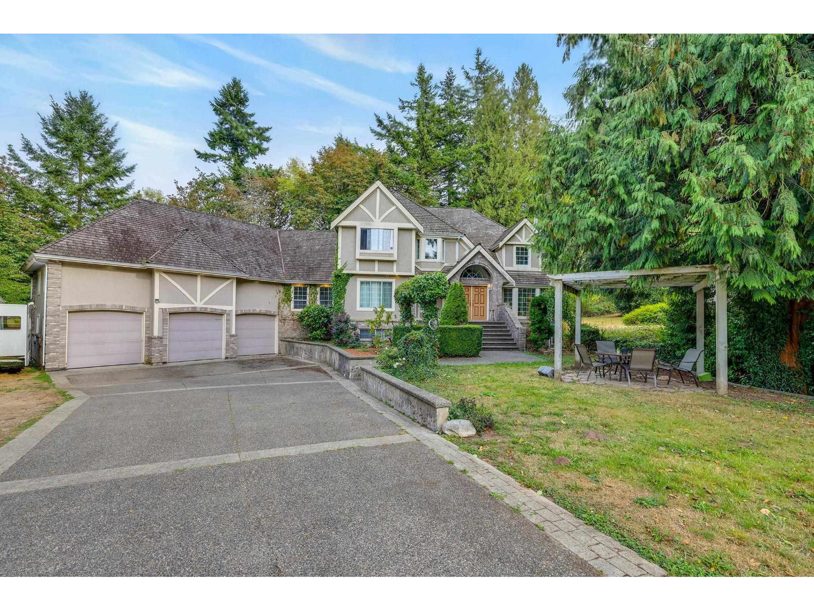 17588 28 Avenue Property Photo 1