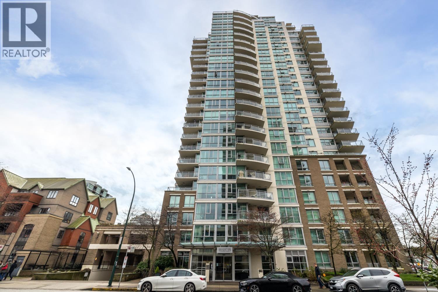 1703 120 Milross Avenue Property Photo 1