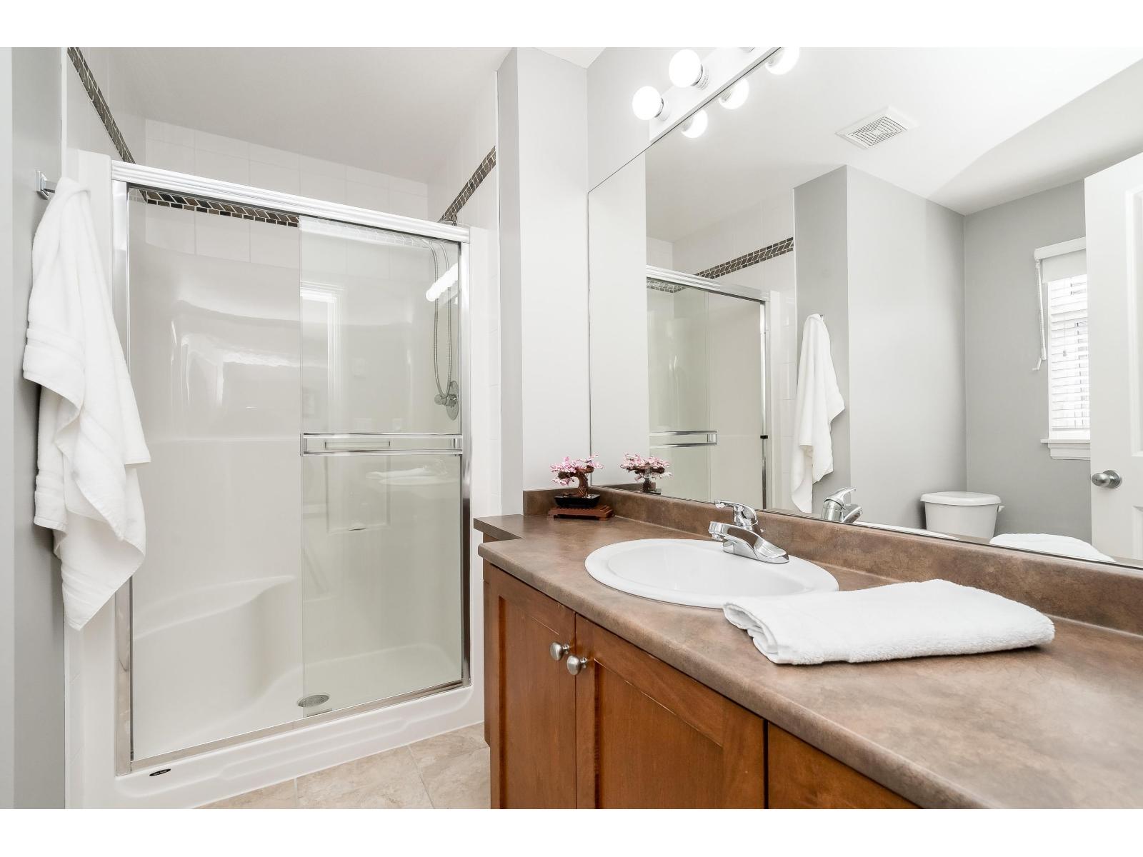 7 7168 179 Street Property Photo 21