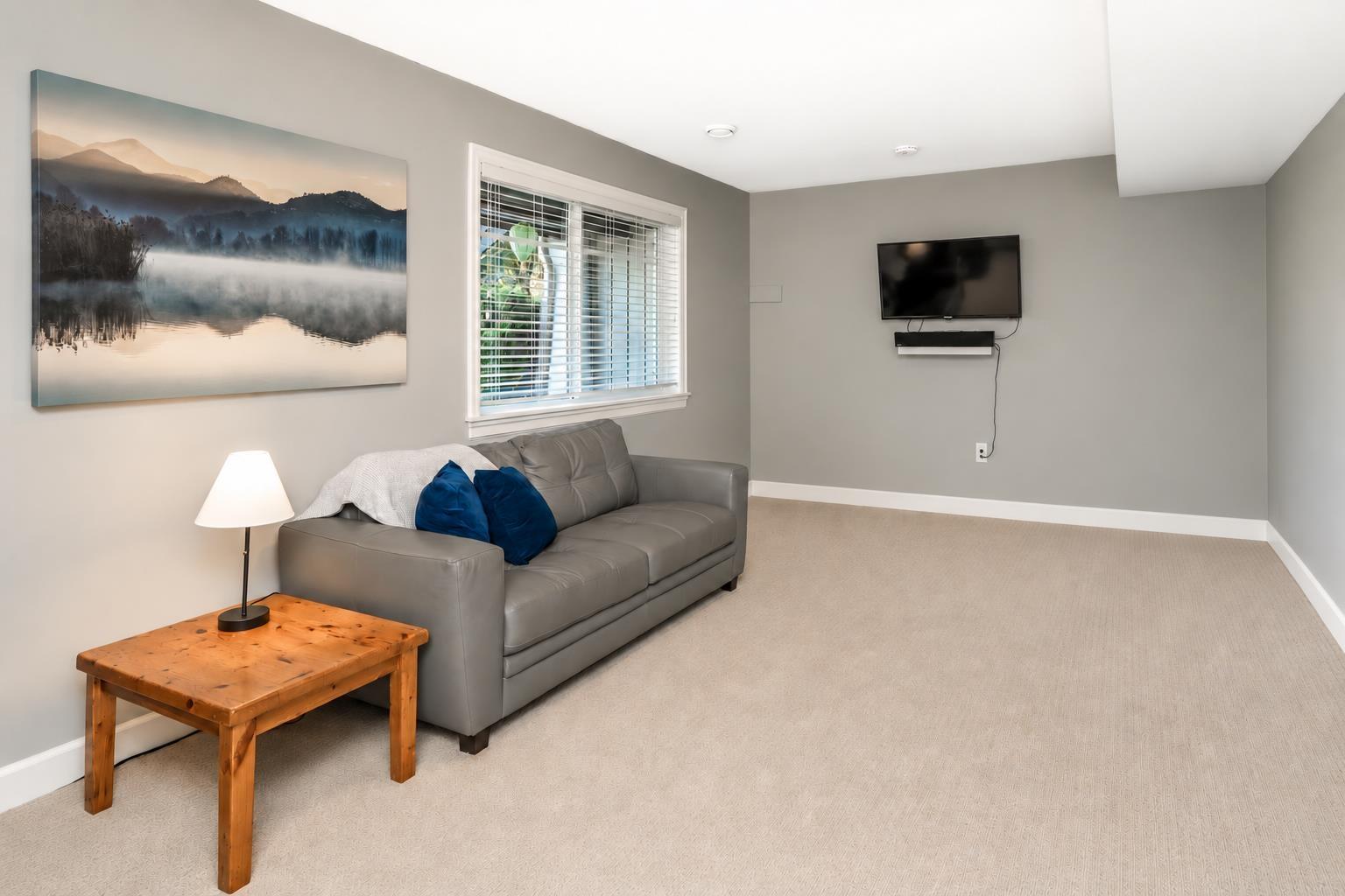 7 7168 179 Street Property Photo 26