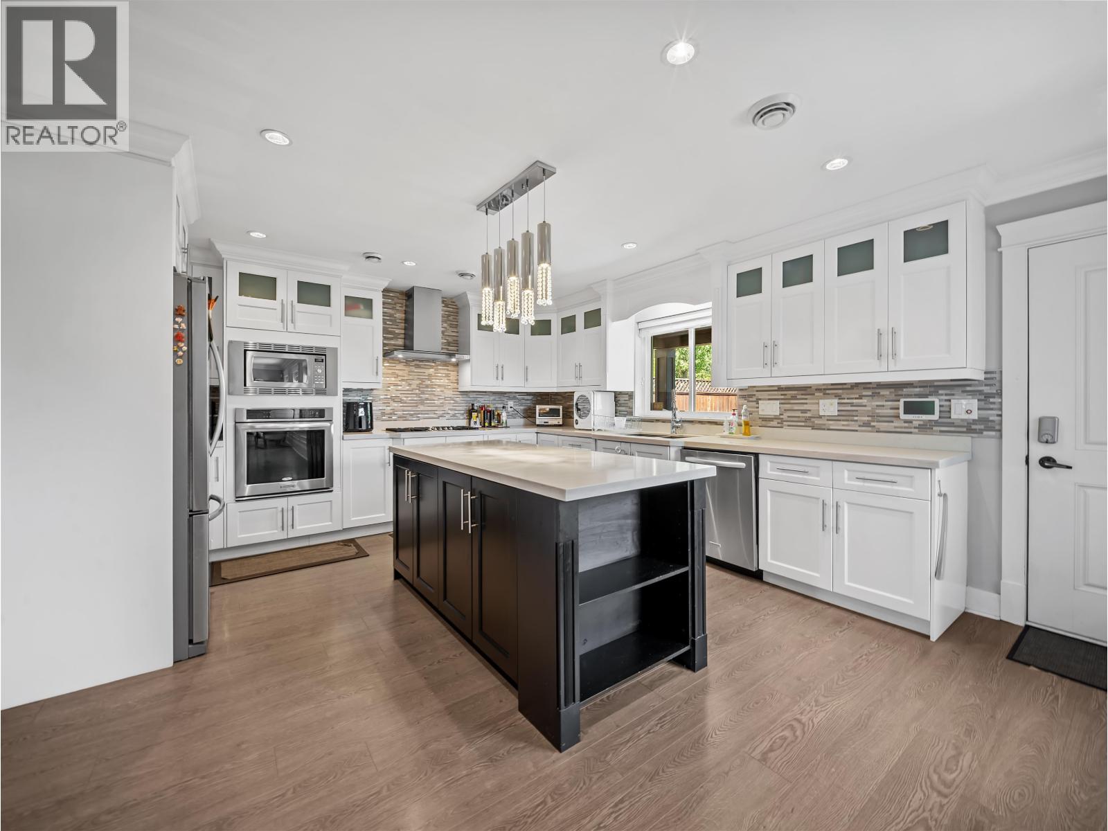 7626 Hedley Avenue Property Photo 12
