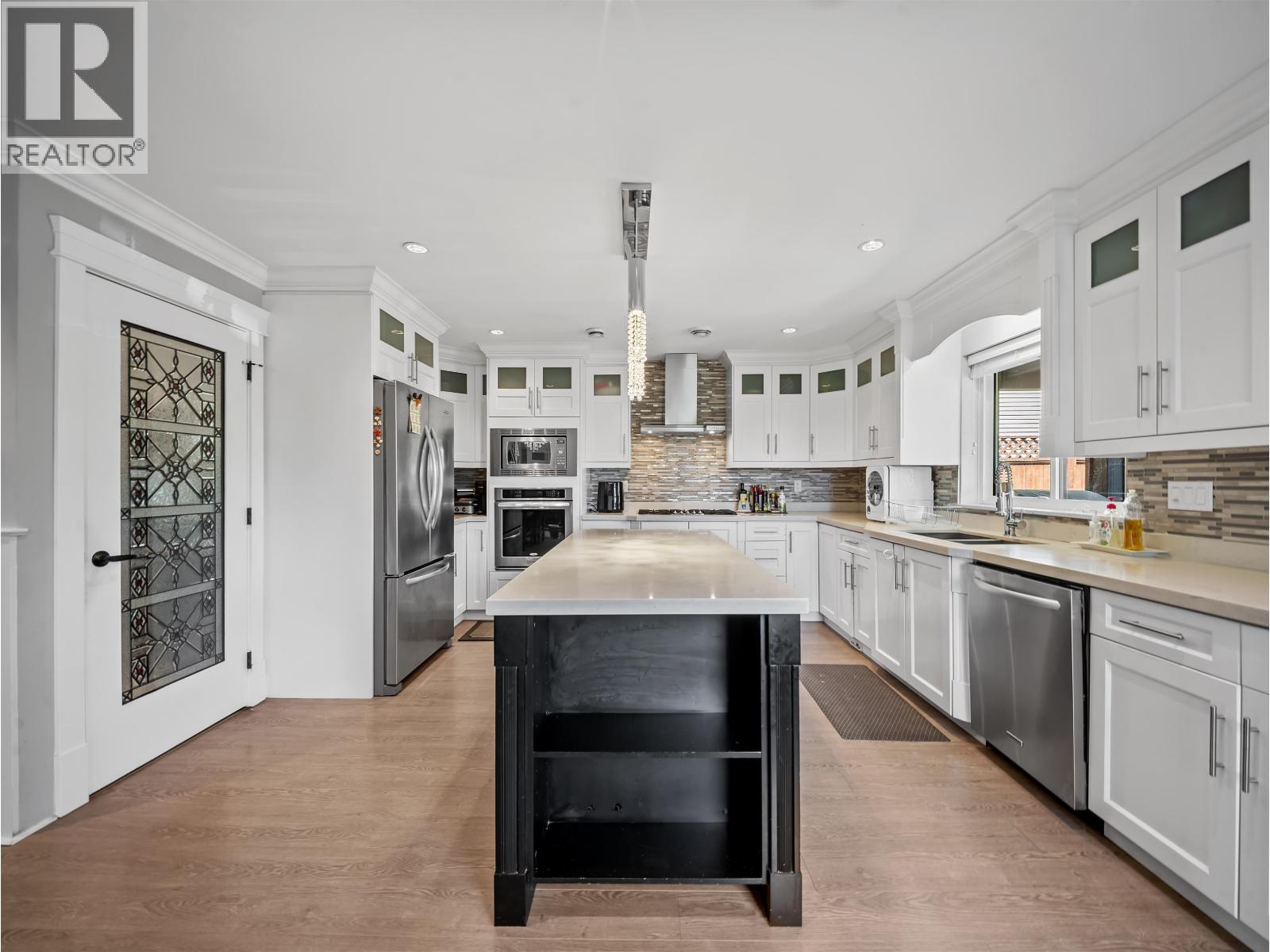 7626 Hedley Avenue Property Photo 13