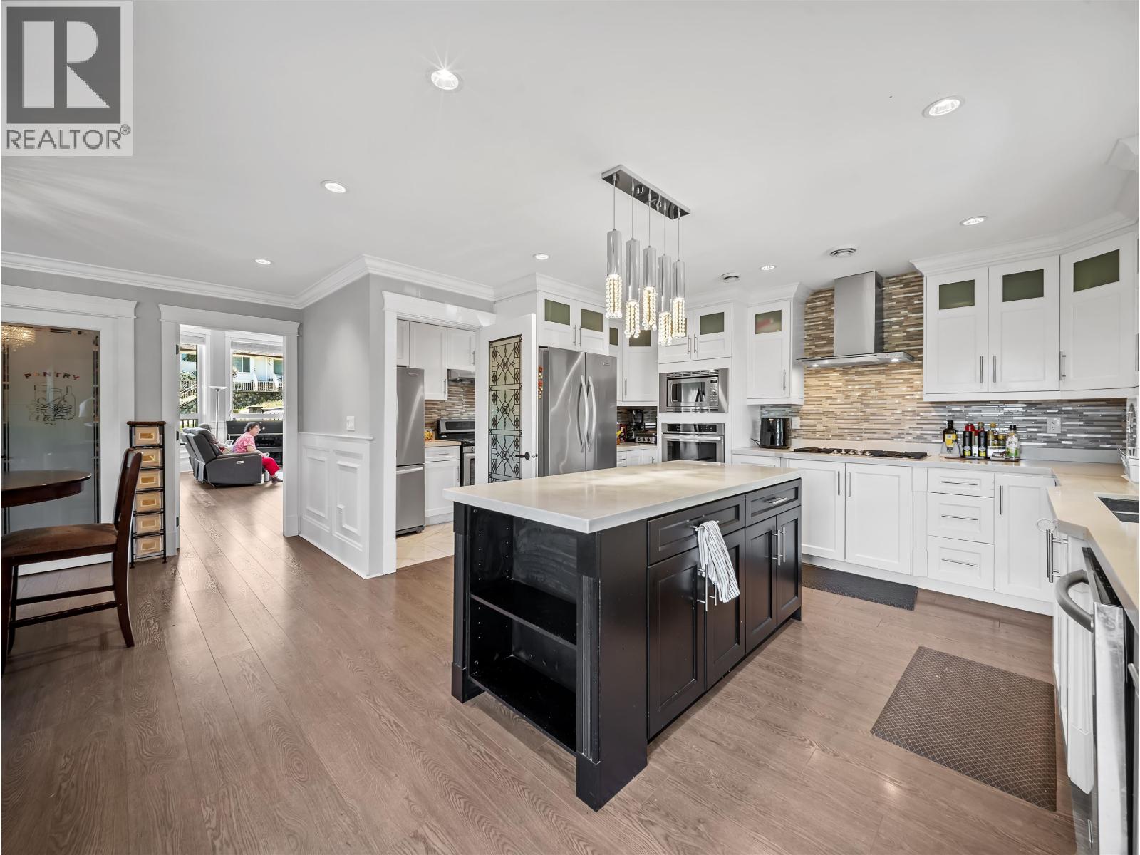 7626 Hedley Avenue Property Photo 14