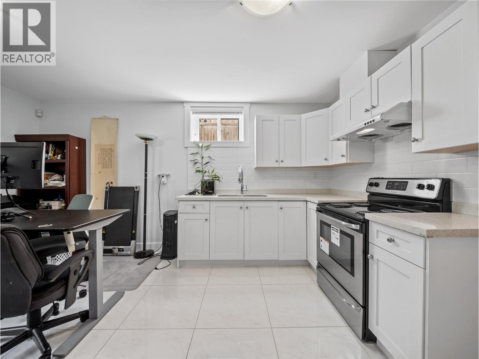 7626 Hedley Avenue Property Photo 31