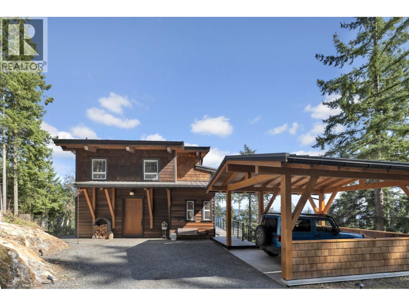 687 Channelview Drive Property Photo 1